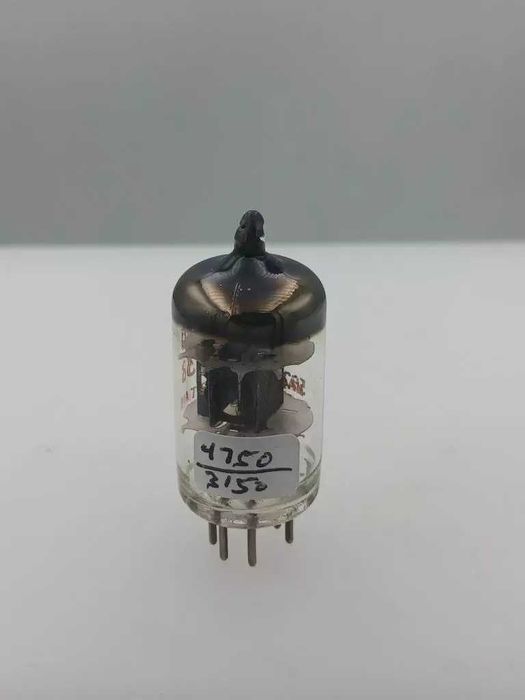 Лампа Amperex Britain 5654 6AK5W для усилителя
