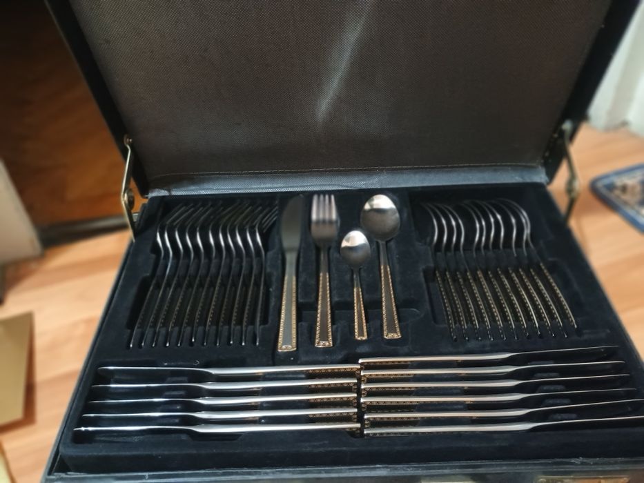 Set tacâmuri Solingen (Carl Schmidt Sohn) - Inox 18/10 - 90 piese, Nou