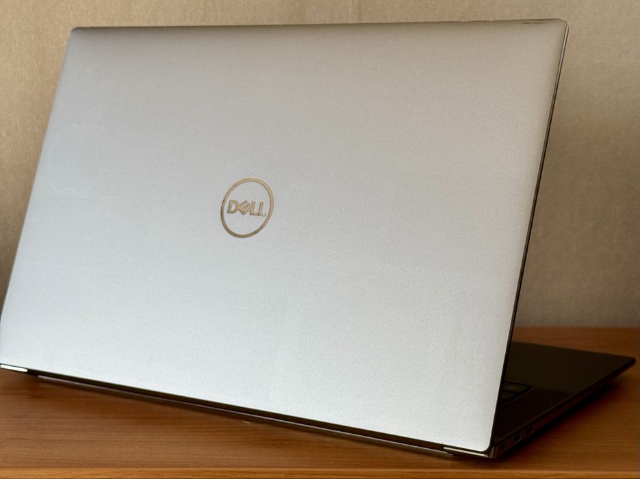 Dell Precision 5550 Premium I7 10750h / 16GB RAM / 512GB NVMe / Quadro 4GB / FHD +