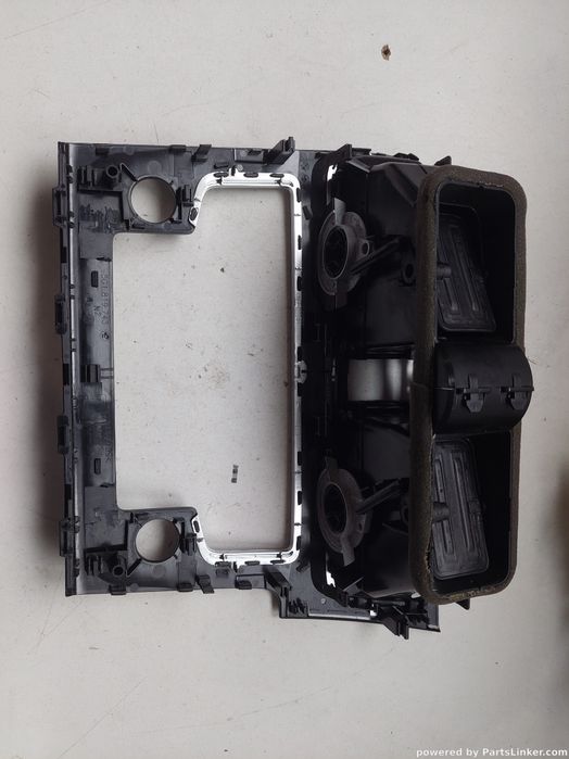Guri Ventilatie Central Volkswagen Golf 7 [ 2013 - 2017 ] Oem 5G181972