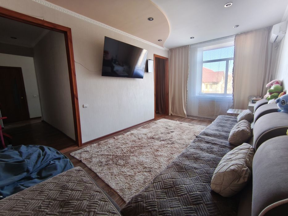 Продаётся 2-х комнатная, Алимжанова 16