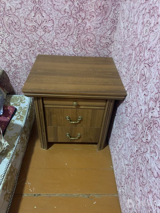 Продаётся б/у мебель в хорошем состоянии.