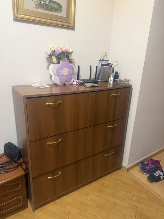 Продам шкаф для обуви