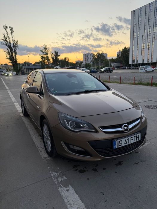 Opel Astra j 2013