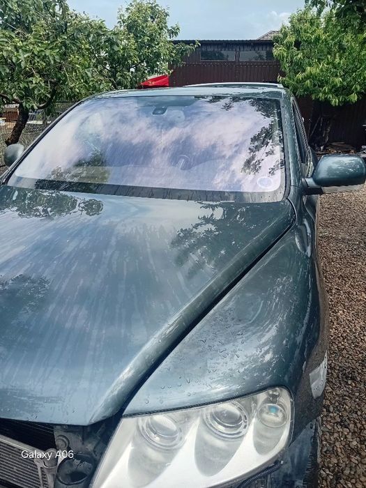 Motor/cutie de viteze/compresor ac/pompa servo/injectoare/electromotor/carlig remorcare electric/perne/usa/hayon/oglinda/far xenon touareg 7L  5.0 tdi