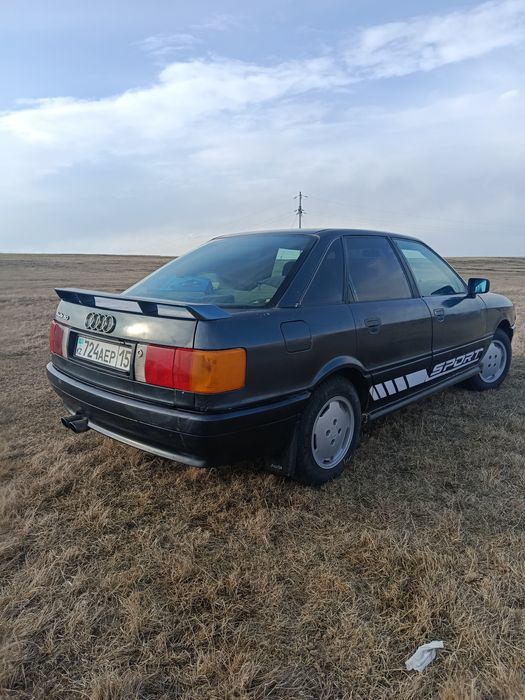 Продам Ауди 80 б3