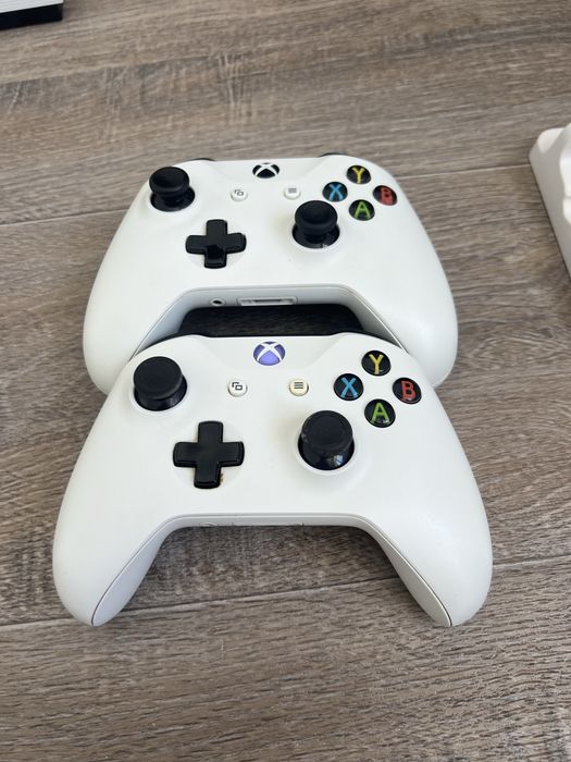Xbox one s в хорошем состаяний