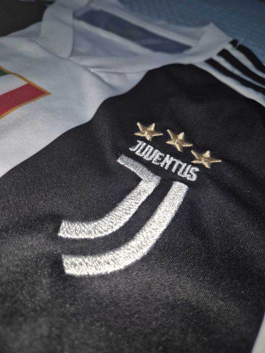 Футболни тениски