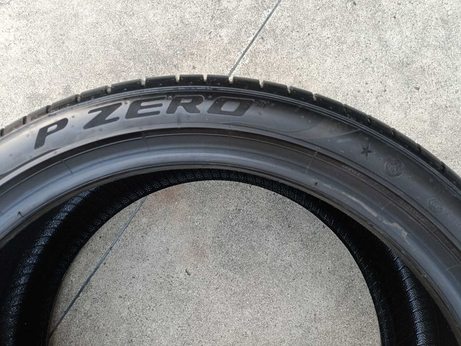Doua anvelope de vara 275 35 20 pirelli p zero pz4 run flat