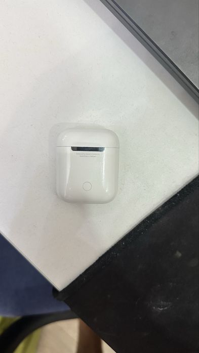 Продаю Airpods 2
