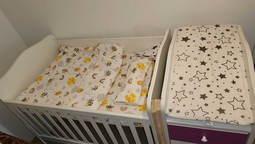 Vând pătuț bebe.