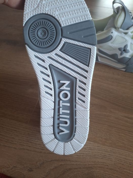 Louis Vuitton LV Skate Grey