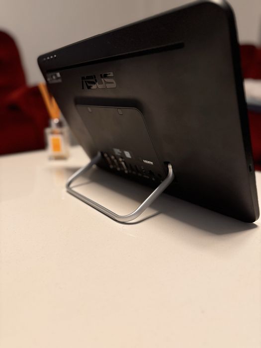 ASUS Vivo AiO 16 V161GAR – All-in-One PC