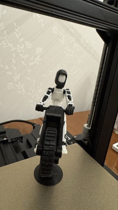 Мотоцикл с мотоциклистом