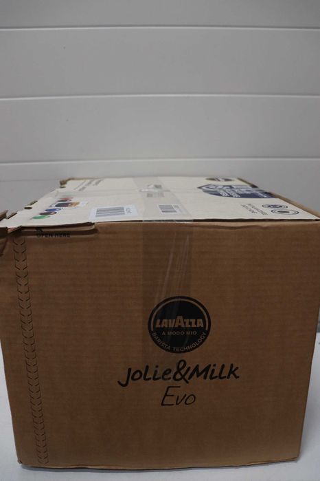 Lavazza, Кафемашина A Modo Mio Jolie&Milk, вграден разпенител за мляко