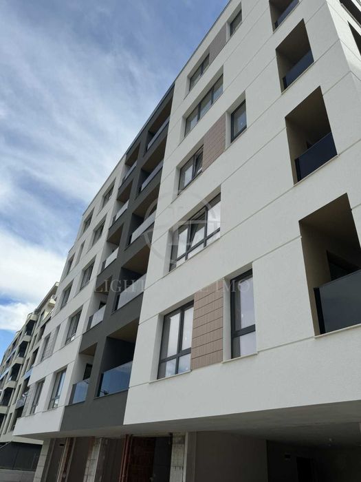 Продава се Тристаен апартамент в Пловдив, Христо Смирненски - 141 кв.м за 1200 €/кв.м - Снимка #2