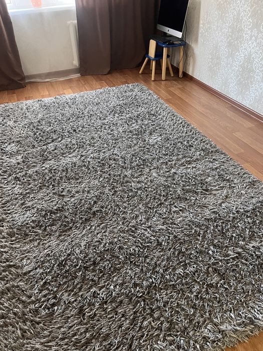 Продам ковер срочно