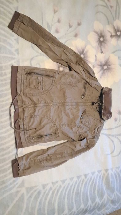 Одежда подростковая (брюки, кофты, юбки)