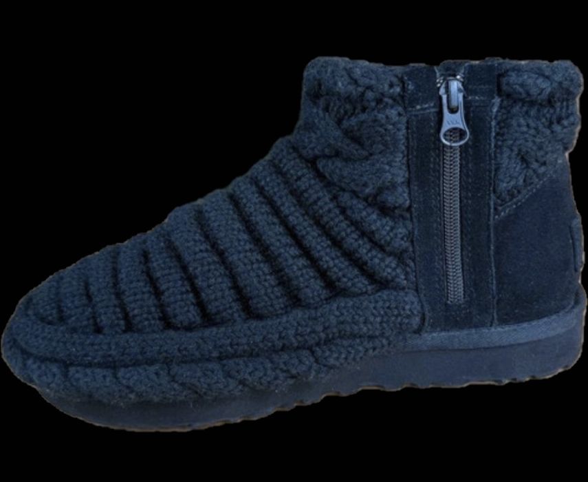Ugg Classic Mini Chunky Knit boot