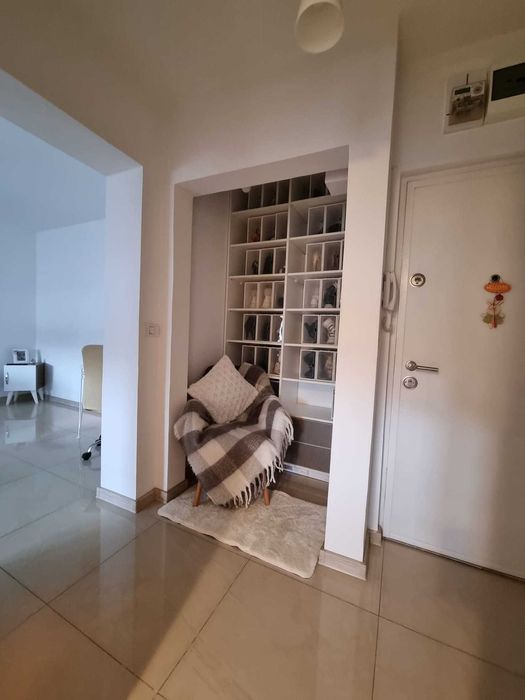 Vand apartament 2 camere București sector 1 cartier Pajura. Utilat mobilat lux. Preț ușor negociabil!