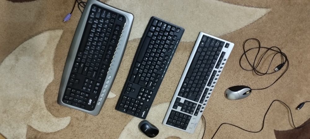 Tastaturi calculator și mouse