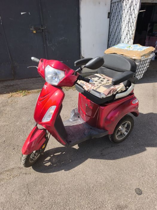 Triciclu Electric, fara permis, motor 1.000w, 50 Km autonomie