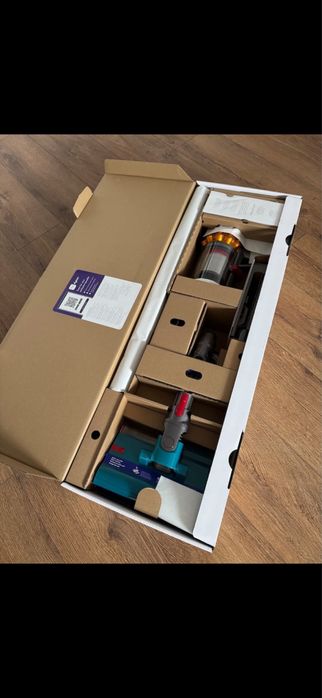 aspirator dyson v15 detect submarine NOU