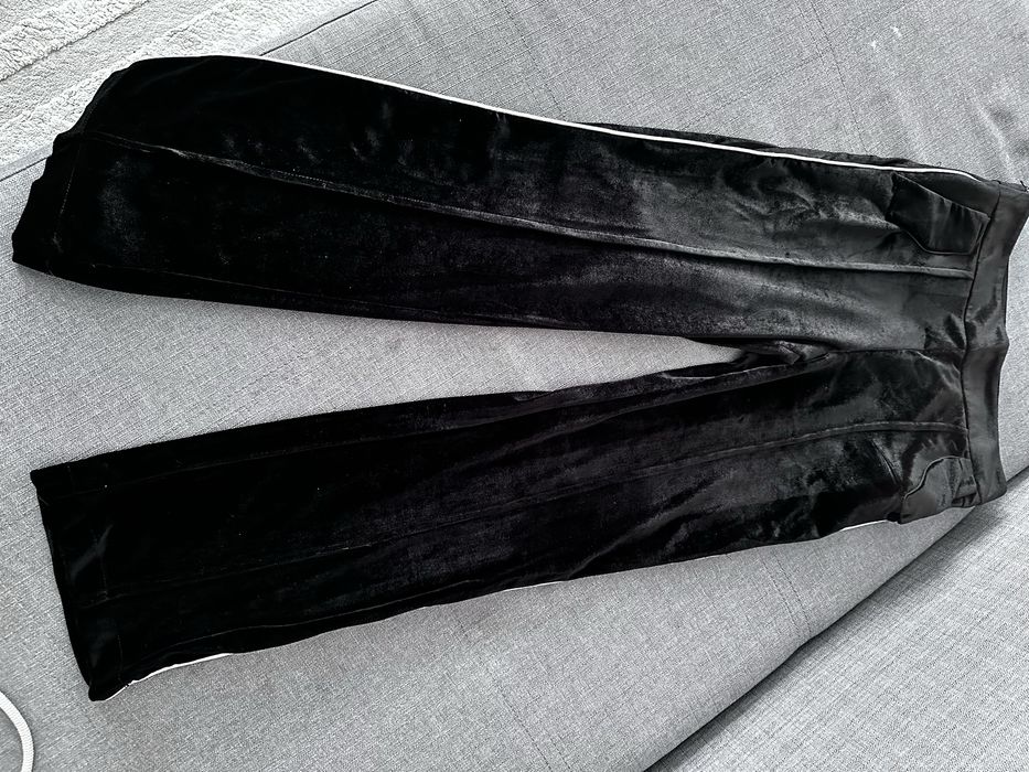 Продам костьюм брючный