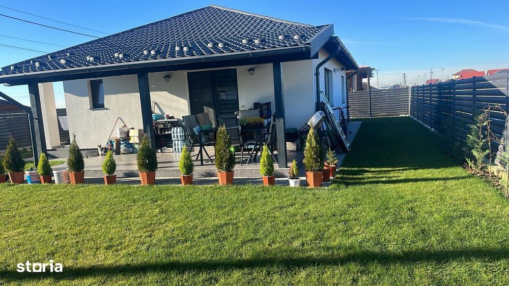 Casa pe parter situata în Bradu,lângă primărie