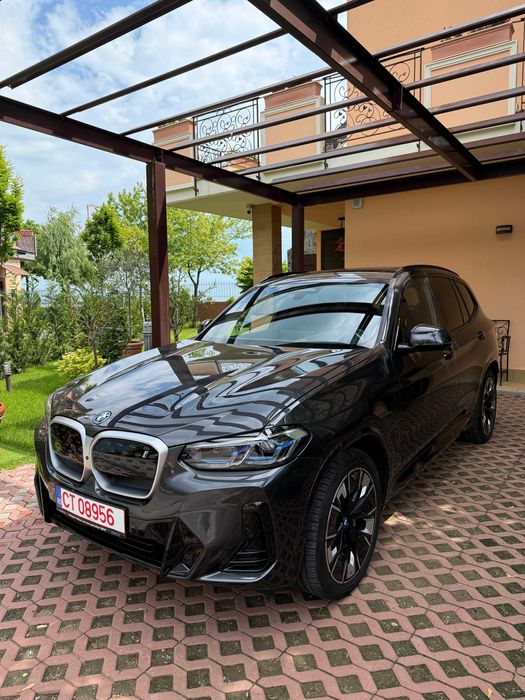 BMW iX3 2023 — imagine 2