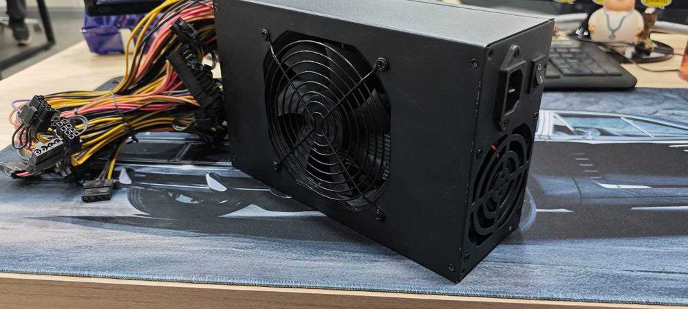 Блок питания 1600w GOLD 80 Plus