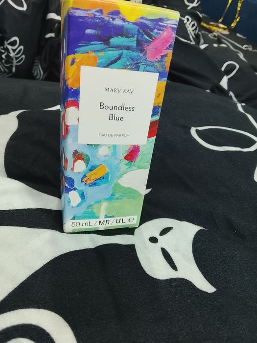 Продам духи новые.