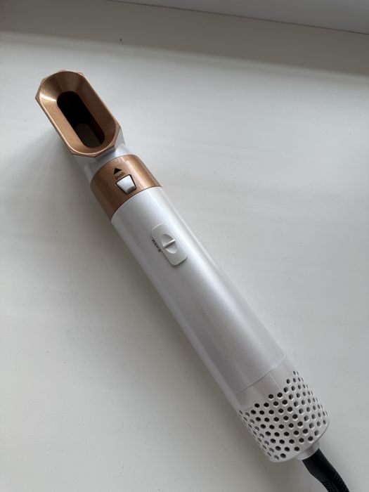 Фен с набором и сумочкой