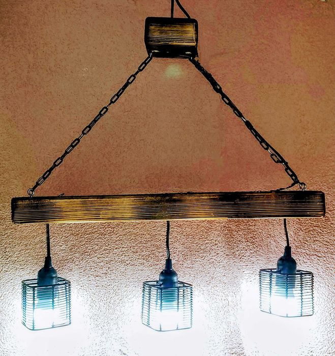 Полилеи за таван