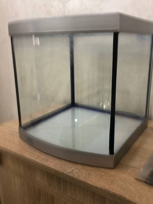 Аквариум на 35л с полным набором