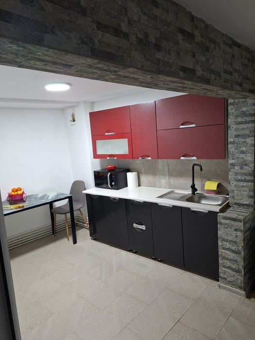 Casa de vânzare în spate la bloc Privilege