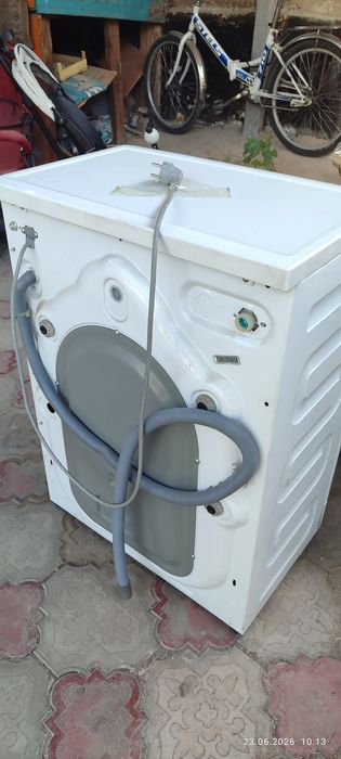Стиральная машина Beko продам срочно за 10000