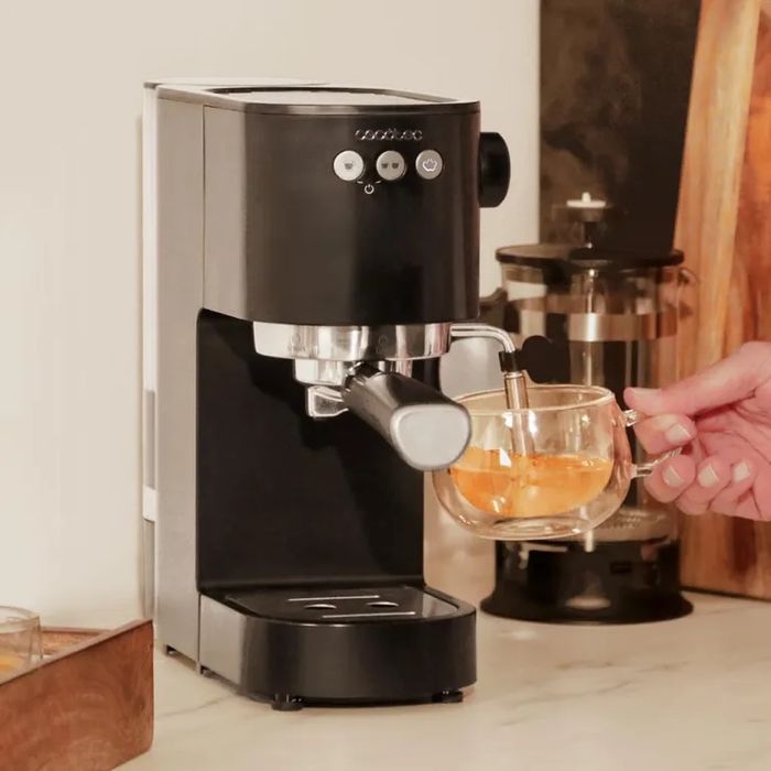 Еспресо кафемашина Cecotec Cafelizzia Fast 1350W