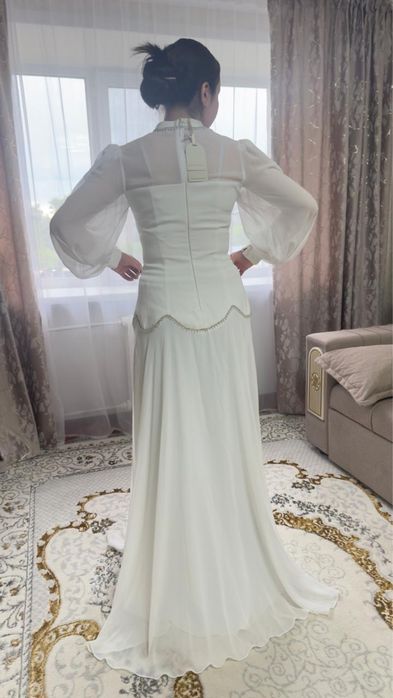 Продаю шикарное платье