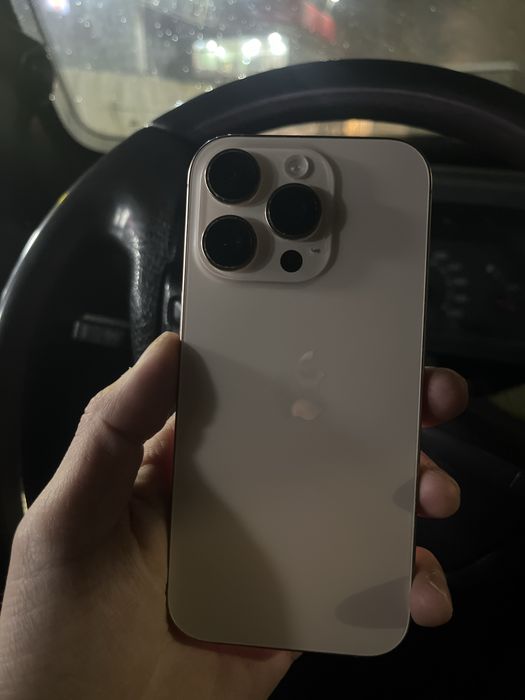 Продам IPhone 16 pro