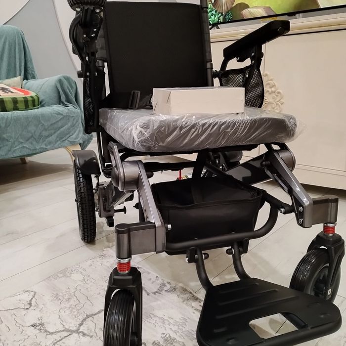 Нова електрическа инвалидна количка до 150кг сгъваема