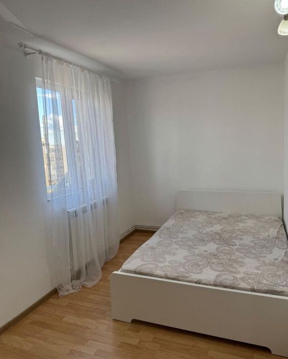 Închiriez Garsonieră zona targu Veterani