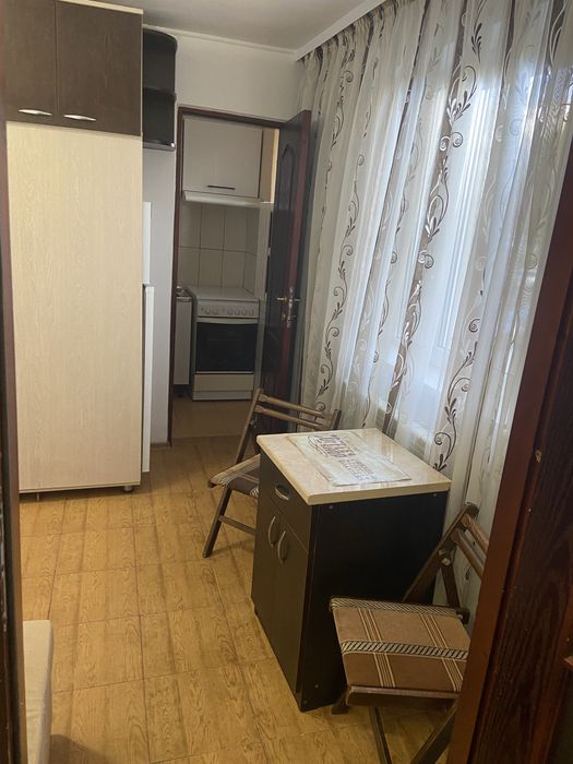 Inchiriez apartament 2 CAMERE,CONSTANTA, zona Scoala gimnazială nr. 8, incepand cu luna octombrie