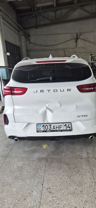 Продам багажник на JETOUR x70