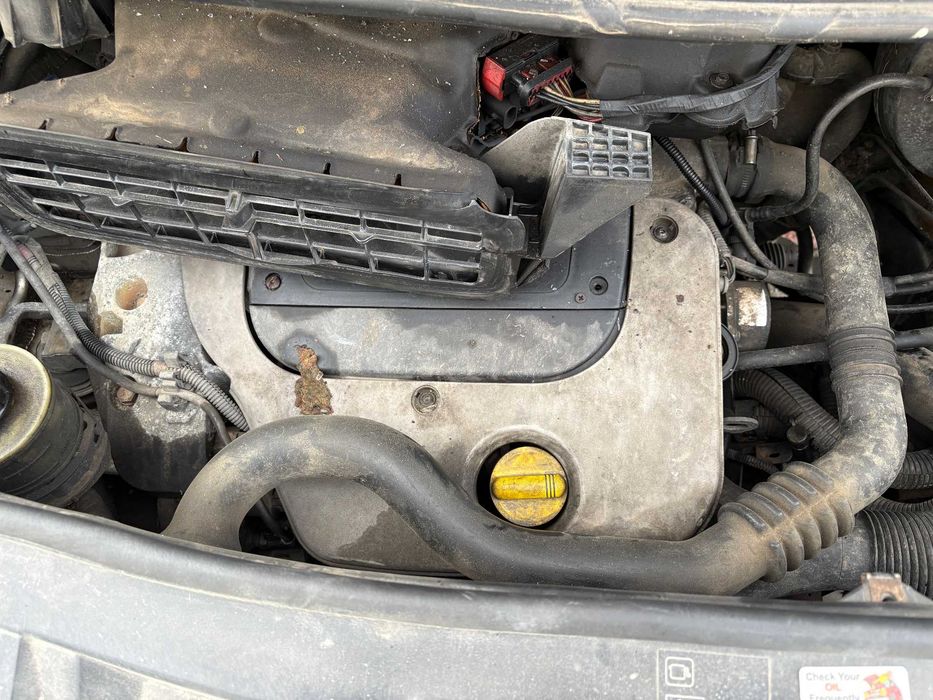 BANCHETA 3 locuri Scaun OPEL VIVARO BUS 1.9 DTI F9Q 8+1 locuri 2006