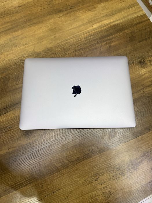 Macbook Pro 256g