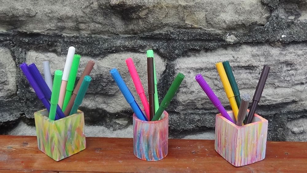 Гипсови кашпи декорирани със растения