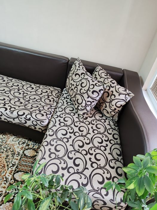 Диван с функция сън