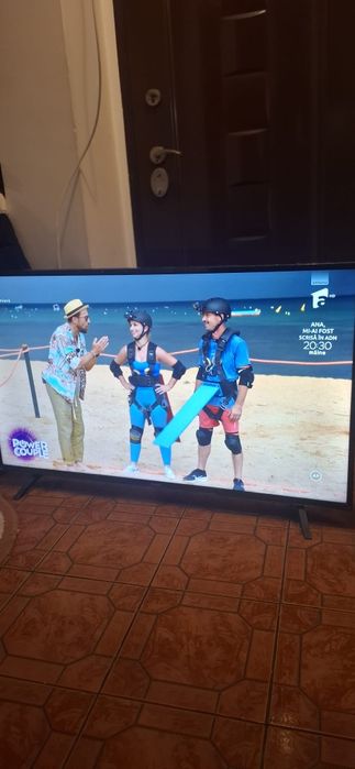 TV LED  Hesense UHD 123CM