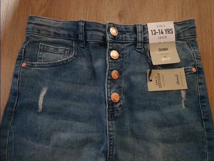 Дънки за момиче-НОВО